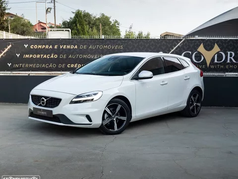 Volvo V40 2.0 D2 R-Design Momentum