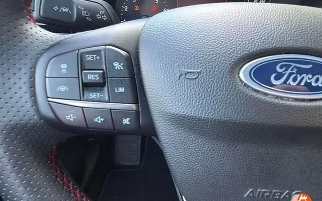 FORD Focus 1.0 Ecoboost MHEV 114kW ST-Line Auto