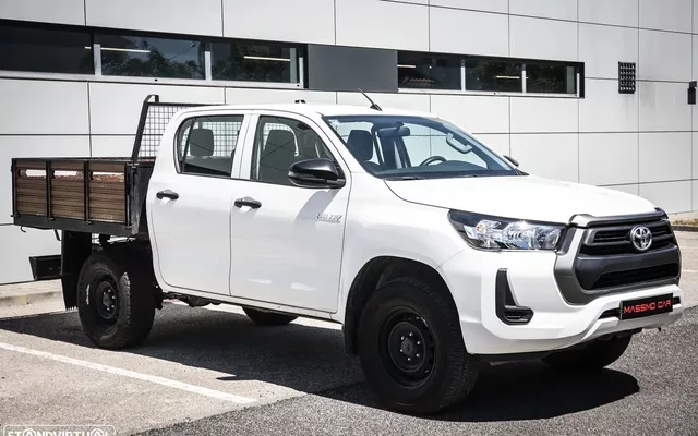 Toyota Hilux 2.4 D-4D 2WD CD CM