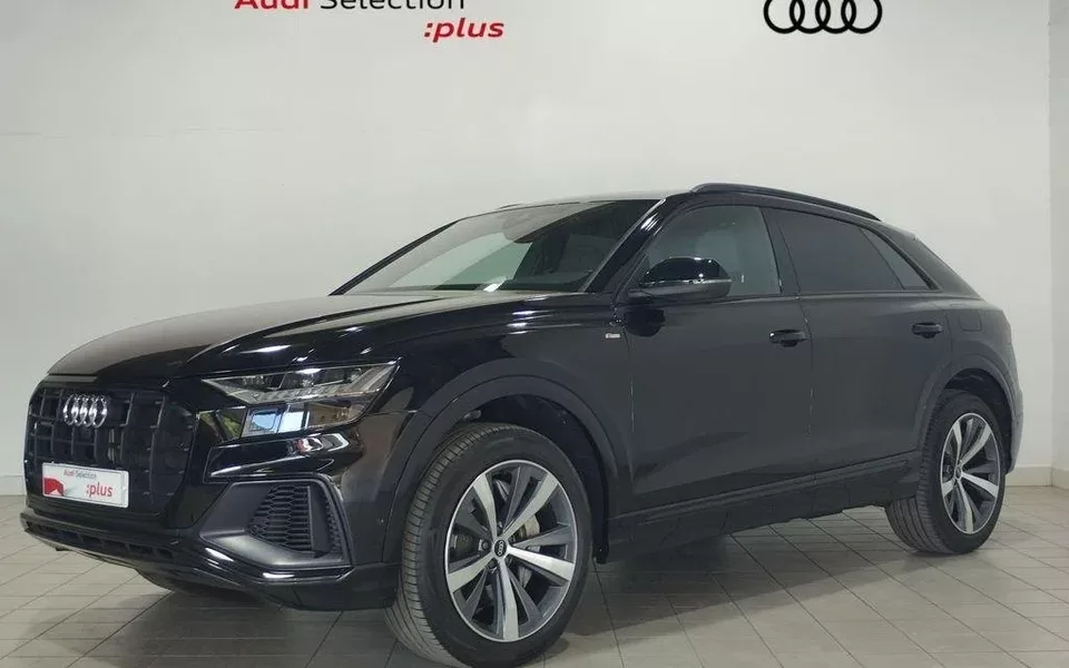 AUDI Q8 Q8 55 TFSIe S line quattro