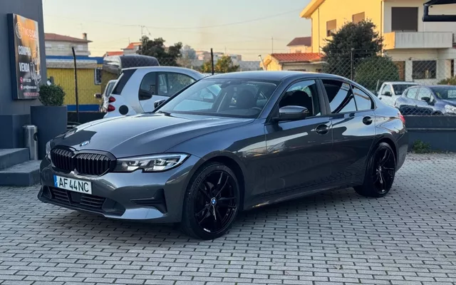 BMW 320 d Auto