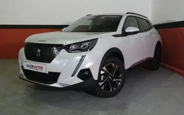 PEUGEOT 2008 1.2 130CV Allure Pack EAT8