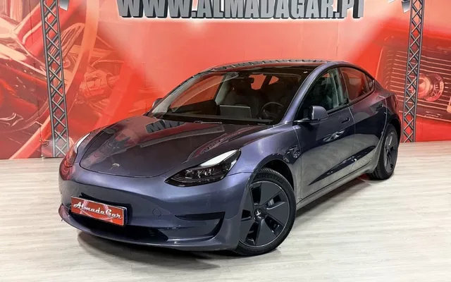Tesla Model 3 Tração Traseira