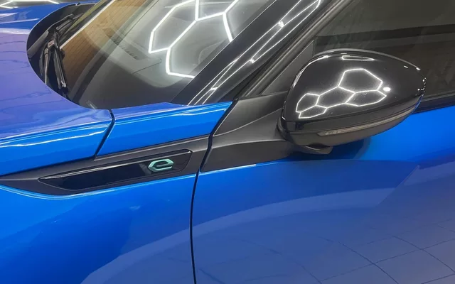 Peugeot e-2008 GT