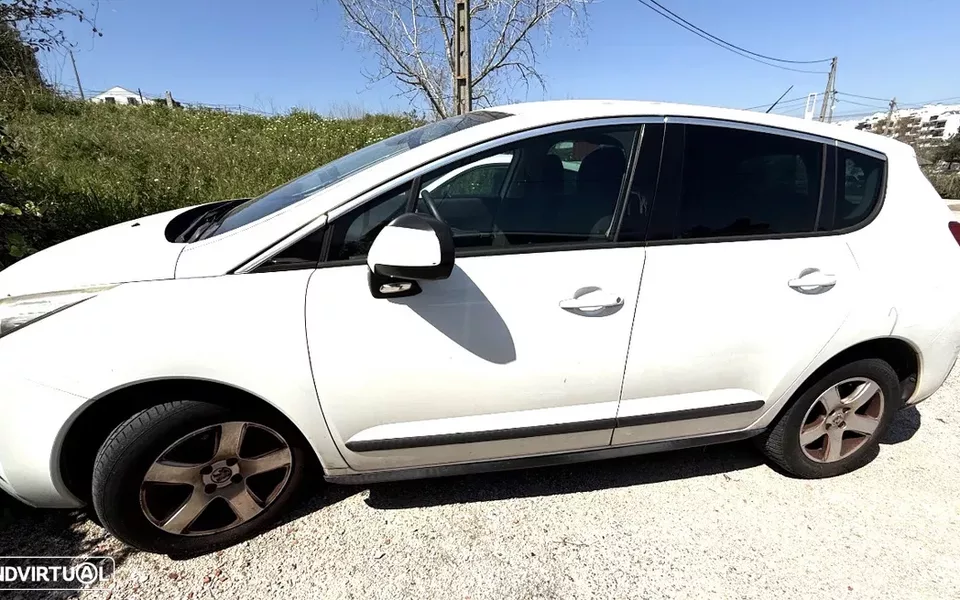 Peugeot 3008 e-HDi FAP 110 EGS6 Stop&Start Allure