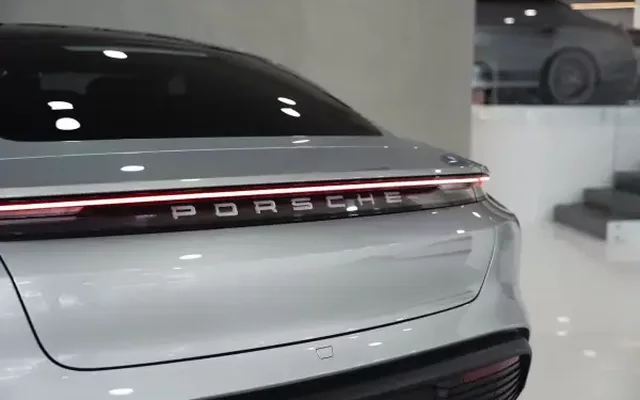 Porsche Taycan 2020 4S