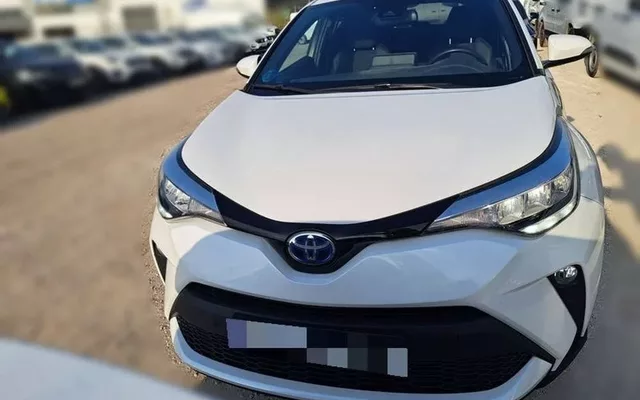 TOYOTA C-HR + 1.8 125H Advance