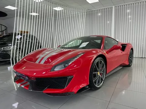 FERRARI 488 Pista DCT