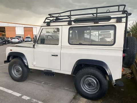 LAND-ROVER Defender Defender 90 2.5Td5 SW S
