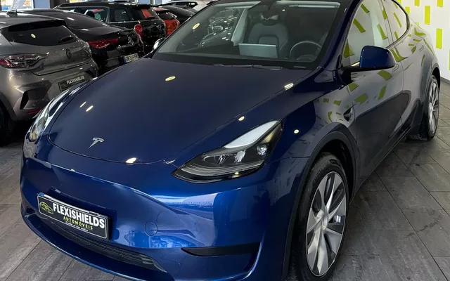 Tesla Model Y Standard RWD