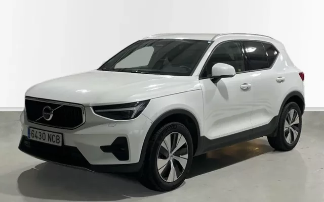 VOLVO XC40 XC40 2.0 B3 CORE AUTO 5P