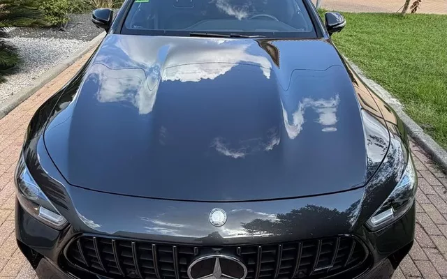 Mercedes-Benz AMG GT 4 portas