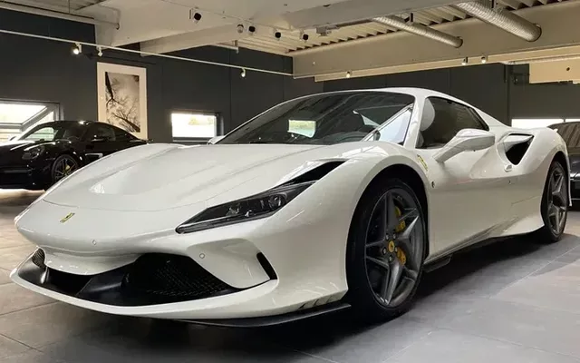 Ferrari F8 Tributo Spider