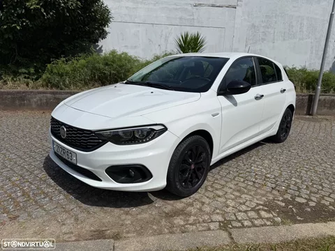 Fiat Tipo 1.3 M-Jet Lounge