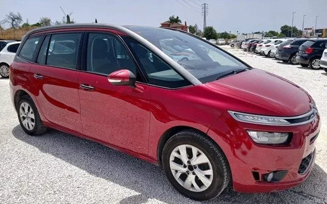 CITROEN C4 1.6 HDi 110cv Tonic 7p.