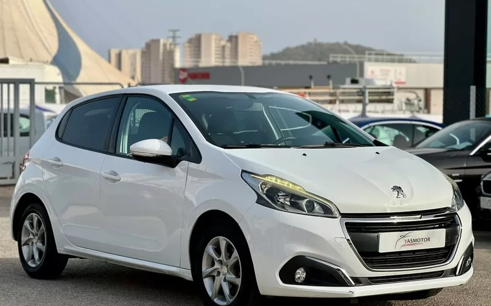 PEUGEOT 208 208 1.2 PureTech Active 110