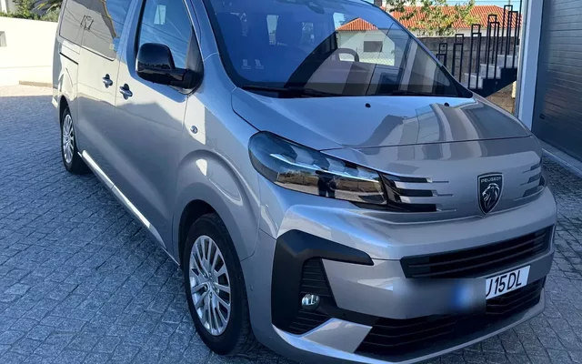 Peugeot Traveller