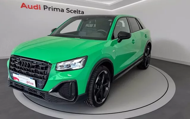 AUDI Q2 40 2.0 tfsi identity black quattro s-tronic