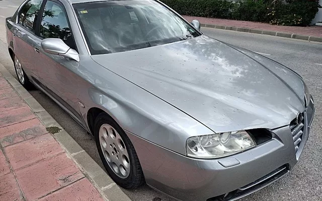 ALFA ROMEO 166 166 2.4JTD Distinctive