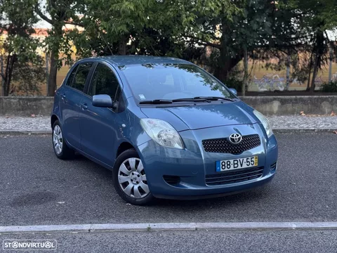 Toyota Yaris 1.0 VVT-i Sol