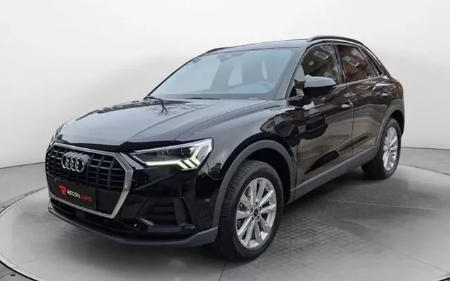AUDI Q3 S Line