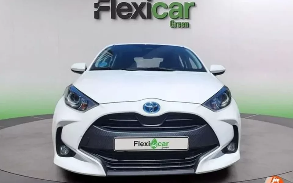 TOYOTA Yaris Yaris 120H 1.5 Style