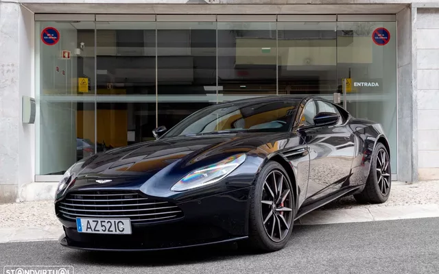 Aston Martin DB11 Coupé V8 Auto