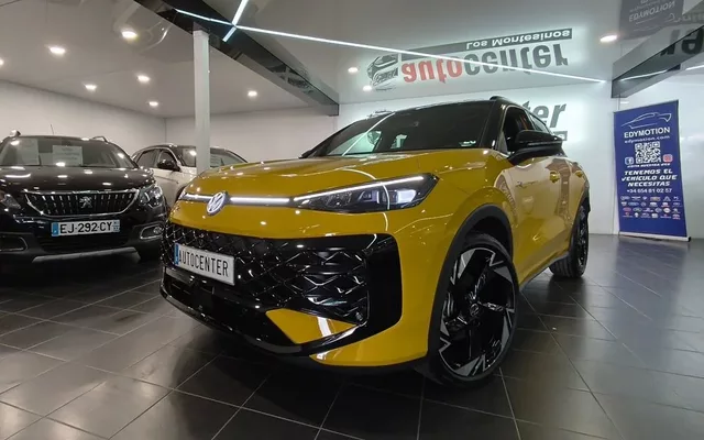 VOLKSWAGEN T-Roc R-Line 1st Edition 1.5 eTSI 110kW DSG
