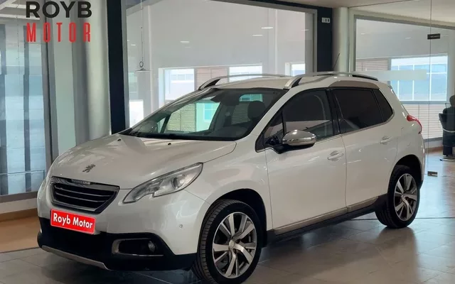 PEUGEOT 2008 2008 1.6 e-HDI Allure 115