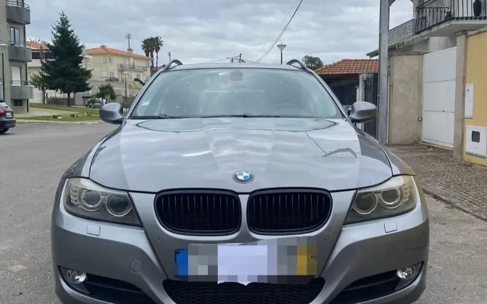 BMW 320