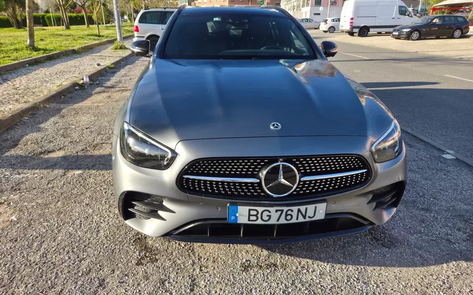 Mercedes-Benz E 300 Bluetec Hybrid Avantgarde