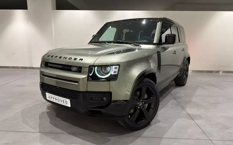 Land Rover Defender 2.0 P300e 110 AWD X-Dynamic SE