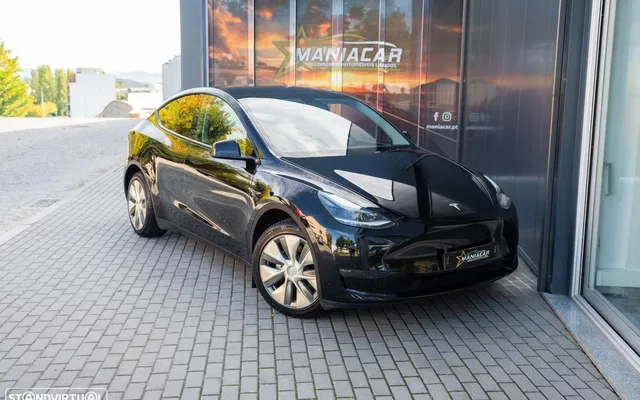 Tesla Model Y Long Range Dual Motor AWD