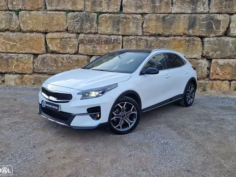 Kia XCeed 1.0 T-GDI Tech+SRF