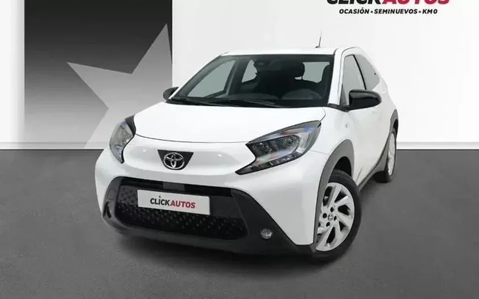 TOYOTA Aygo X Cross 1.0 72CV Play