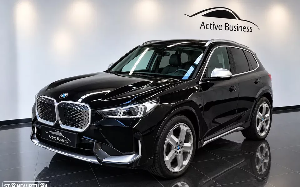 BMW iX1 xDrive30 xLine