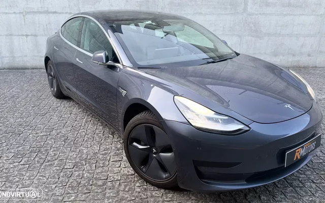 Tesla Model 3 Tração Traseira