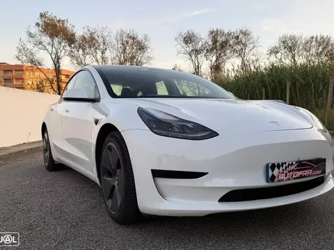 Tesla Model 3 Standard Range Plus RWD
