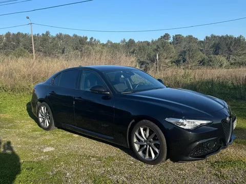 Alfa Romeo Giulia 2.2 D Sprint AT8