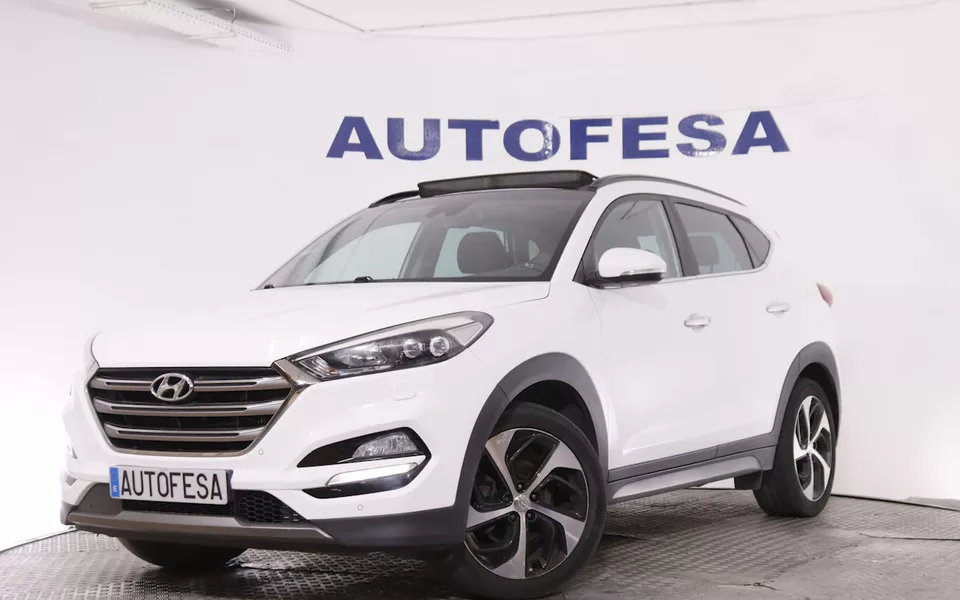 Hyundai Tucson 2.0 CRDI 4WD STYLE 136CV 5P # CUERO, TECHO ELEC PANORAMICO, NAVY