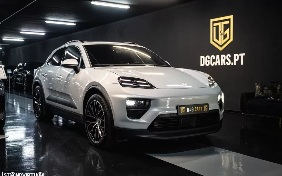 Porsche Macan Electric 4