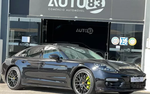 Porsche Panamera 4 E-Hybrid