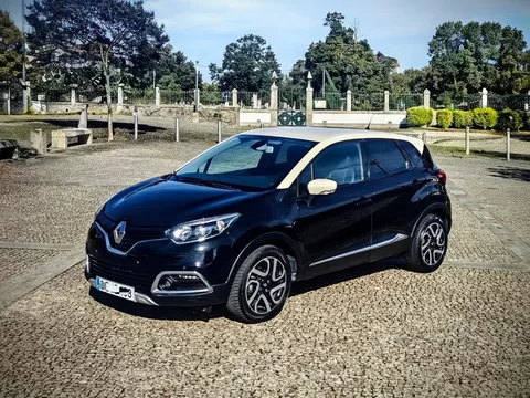Renault Captur 1.2 TCe Initiale Paris EDC