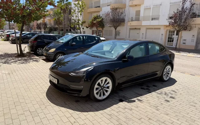 Tesla Model 3 Long Range AWD Dual Motor
