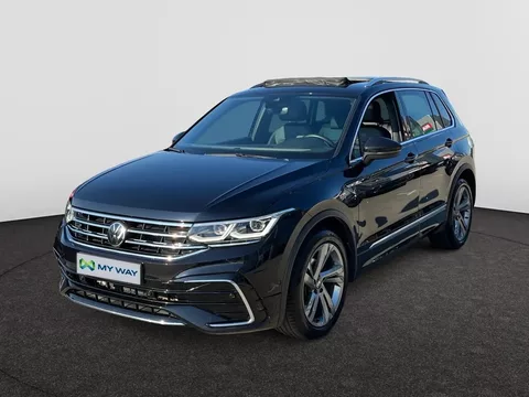 VOLKSWAGEN Tiguan R-LINE AUTOMAAT 150PK PANODAK CARPLAY CAMERA LED MATRIX