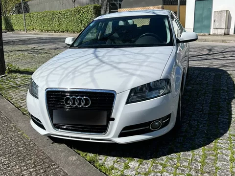 Audi A3 Sportback 1.6 TDI DPF Attraction