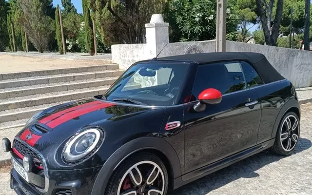 MINI Cabrio John Cooper Works