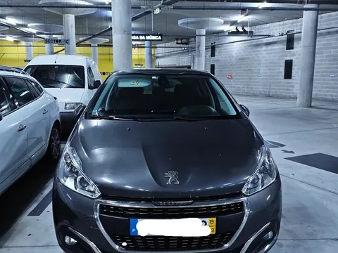 Peugeot 208 1.5 BlueHDi Signature