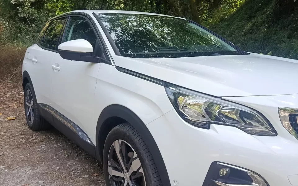 Peugeot 3008 BlueHDi 120 EAT6 Stop & Start Business Line