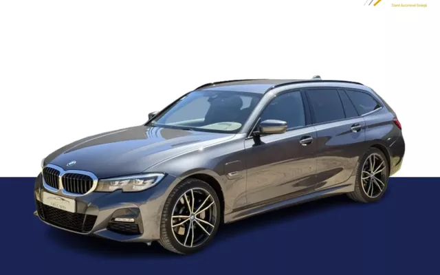 BMW 330 e Pack Desportivo M Auto
